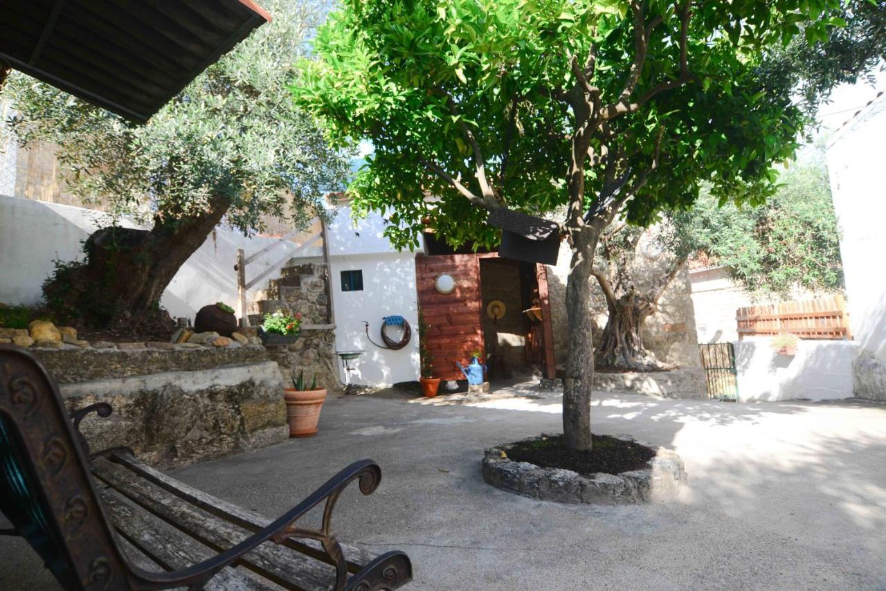 Casa Do Guardado Monsanto