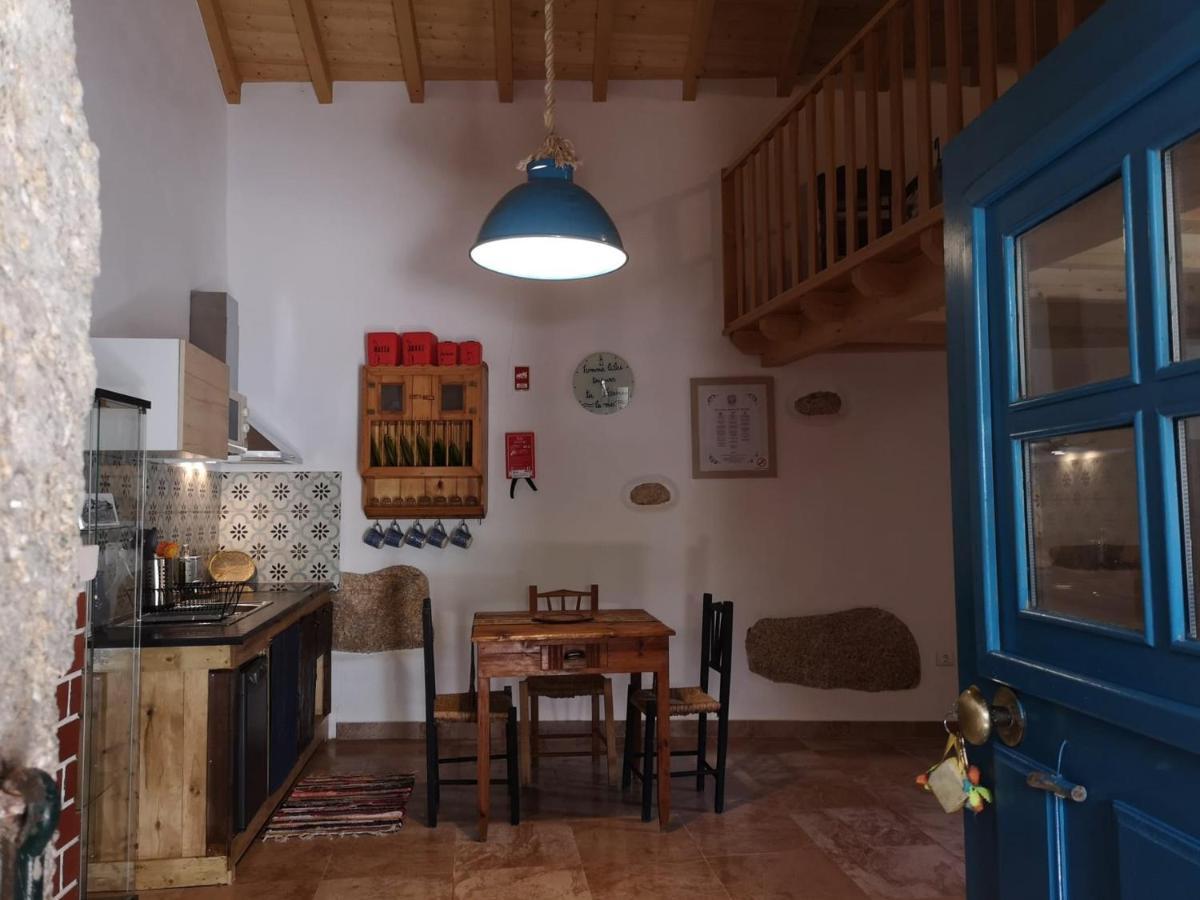 Casa Do Guardado * Monsanto